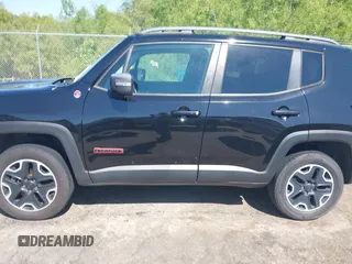 2015 Jeep Renegade Trailhawk with VIN ZACCJBCT1FPC17815, listed as a IAAI auction lot 42043290 with 247,652 mi miles and . Bid and sale history available at DreamBid. Image 14.
