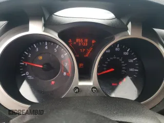 2013 Nissan Juke SV z VIN JN8AF5MR0DT204850, wystawiony jako Copart lot #53961575 z przebiegiem 85 519 mil mil oraz Szkoda całkowita • Salvage title. Historia ofert i sprzedaży dostępna na DreamBid. Obrazek 9.