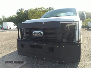2017 Ford Super Duty F-250 SRW XLT with VIN 1FTBF2BT9HEC33223, listed as a IAAI auction lot 41980301 with 338,522 mi miles. Bid and sale history available at carsss.com. Image 6.