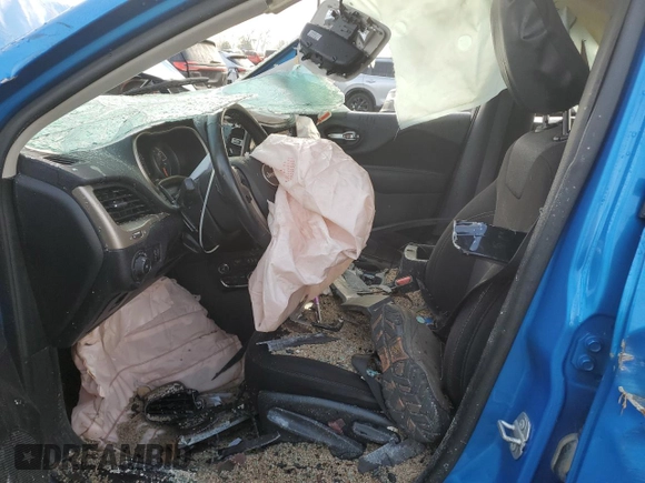 2018 Jeep Cherokee Latitude with VIN 1C4PJMCX3JD608391, listed as a Copart auction lot 51928225 with 163,287 mi miles and Salvage title. Bid and sale history available at DreamBid. Image 7.