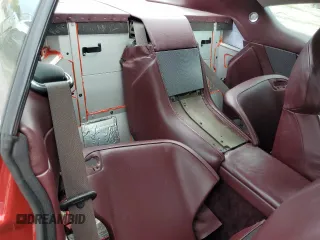 2005 Aston Martin DB9 z VIN SCFAD01A15GA00012, wystawiony jako Copart lot #65919164 z przebiegiem Nie podano mil oraz Szkody całkowita. Historia ofert i sprzedaży dostępna na DreamBid. Obrazek 10.