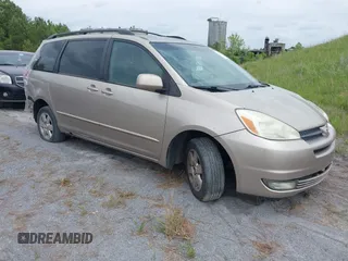 2004 Toyota Sienna XLE z VIN 5TDZA22C24S046259, wystawiony jako IAAI lot #41618345 z przebiegiem 197 658 mil mil oraz . Historia ofert i sprzedaży dostępna na DreamBid. Obrazek 1.
