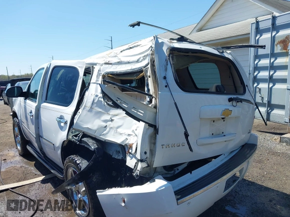 2013 Chevrolet Tahoe LTZ with VIN 1GNSKCE08DR161606, listed as a IAAI auction lot 41984912 with 189,181 mi miles and . Bid and sale history available at DreamBid. Image 6.