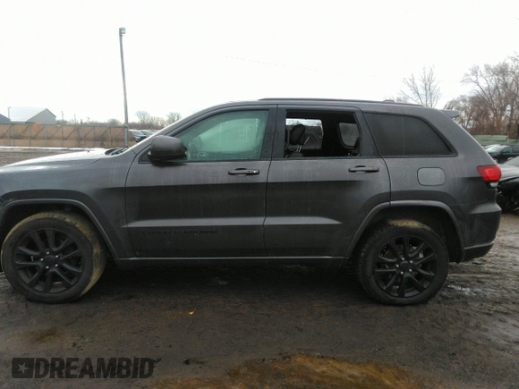 2020 Jeep Grand Cherokee Altitude with VIN 1C4RJFAGXLC211518, listed as a IAAI auction lot 41668994 with 130,371 mi miles. Bid and sale history available at carsss.com. Image 14.