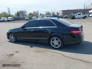 2013 Mercedes-Benz E-Class E 350 Luxury with VIN WDDHF8JBXDA716958, listed as a IAAI auction lot 42080974 with 134,248 mi miles. Bid and sale history available at carsss.com. Image 14.
