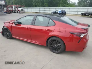 2021 Toyota Camry XSE z VIN 4T1K61AK4MU495780, wystawiony jako Copart lot #54576745 z przebiegiem 24 603 mil mil oraz Szkoda całkowita • Salvage title. Historia ofert i sprzedaży dostępna na DreamBid. Obrazek 2.