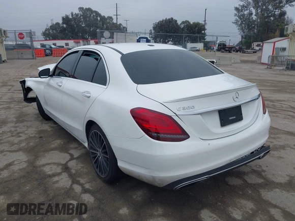 2019 Mercedes-Benz C 300 с VIN 55SWF8DB2KU309300, выставлен на аукционе IAAI как лот 41894814 с пробегом 50 745 миль миль и . История ставок и продаж доступна на DreamBid. Изображение 3.