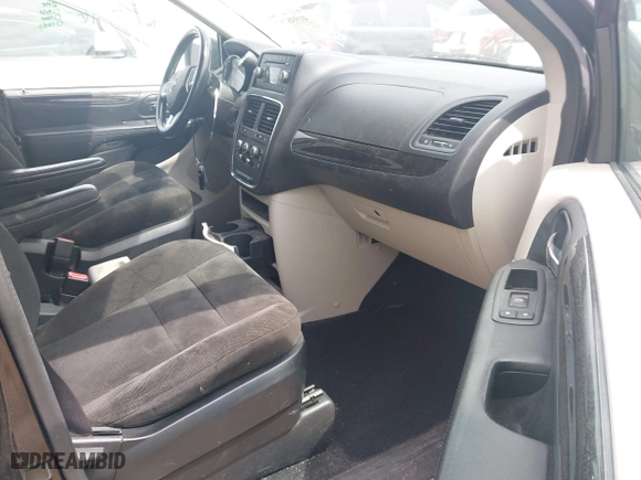 2016 Dodge Grand Caravan SE with VIN 2C4RDGBG0GR361579, listed as a IAAI auction lot 41938253 with 109,561 mi miles. Bid and sale history available at carsss.com. Image 5.