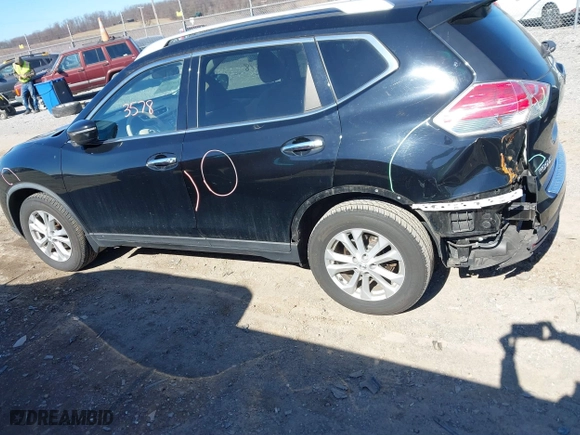 2015 Nissan Rogue SV with VIN KNMAT2MV0FP522057, listed as a IAAI auction lot 41673578 with 139,650 mi miles. Bid and sale history available at carsss.com. Image 14.
