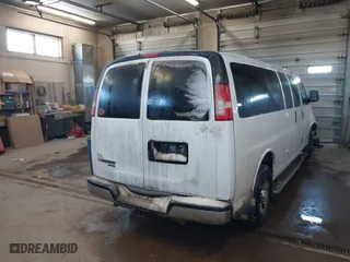 2012 Chevrolet Express Passenger 1LT with VIN 1GAZG1FG6C1160906, listed as a IAAI auction lot 41293635 with 314,405 mi miles. Bid and sale history available at carsss.com. Image 16.
