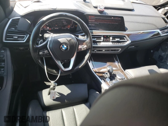 2020 BMW X5 xDrive40i с VIN 5UXCR6C00LLL65426, выставлен на аукционе Copart как лот 53951324 с пробегом 61 471 миль миль и Списание • Salvage title. История ставок и продаж доступна на DreamBid. Изображение 8.