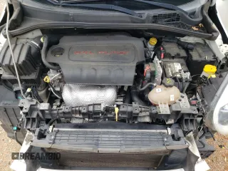 2016 FIAT 500X Easy z VIN ZFBCFXBT8GP419309, wystawiony jako Copart lot #61047315 z przebiegiem 135 462 mil mil oraz Szkoda całkowita • Salvage title. Historia ofert i sprzedaży dostępna na DreamBid. Obrazek 12.