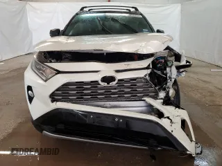 2021 Toyota RAV4 Hybrid XSE with VIN 2T3E6RFV5MW017938, listed as a Copart auction lot 47437045 with 39,149 mi miles and Clean title. Bid and sale history available at DreamBid. Image 5.
