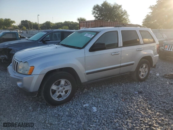 2007 Jeep Grand Cherokee Laredo with VIN 1J8GS48K67C583973, listed as a Copart auction lot 53351705 with 113,846 mi miles and Salvage Title. Bid and sale history available at carsss.com. Image 1.