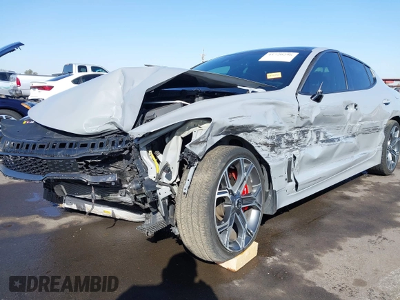 2020 Kia Stinger GT2 with VIN KNAE55LC8L6083914, listed as a IAAI auction lot 41720296 with 51,011 mi miles. Bid and sale history available at carsss.com. Image 6.