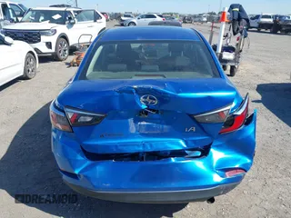2016 Scion iA z VIN 3MYDLBZV9GY114065, wystawiony jako IAAI lot #42002937 z przebiegiem 187 582 mil mil oraz . Historia ofert i sprzedaży dostępna na DreamBid. Obrazek 19.