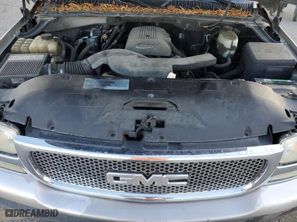 2006 GMC Yukon SLE with VIN 1GKEC13Z26R135499, listed as a Copart auction lot 72391484 with 428,553 mi miles and Salvage Title. Bid and sale history available at carsss.com. Image 13.