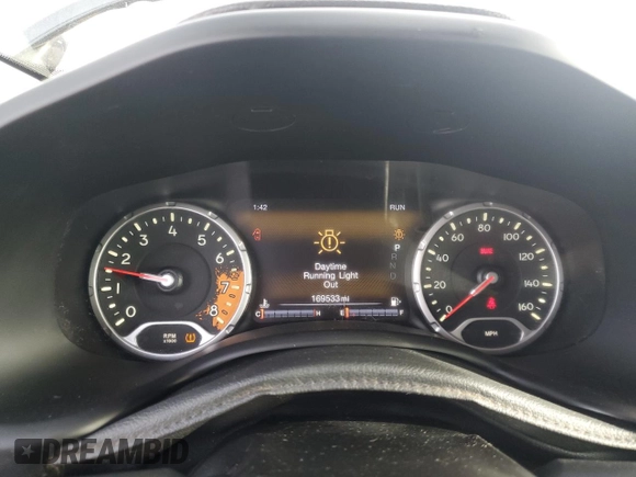 2017 Jeep Renegade Limited with VIN ZACCJBDB9HPE49331, listed as a Copart auction lot 50062075 with 169,533 mi miles and Clean title. Bid and sale history available at DreamBid. Image 9.