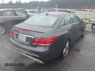 2016 Mercedes-Benz E-Class E 400 with VIN WDDKJ6HB7GF346591, listed as a IAAI auction lot 41040950 with 98,169 mi miles. Bid and sale history available at carsss.com. Image 4.
