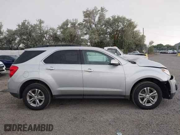 2010 Chevrolet Equinox LT w/1LT with VIN 2CNALDEW4A6411521, listed as a IAAI auction lot 40063590 with 111,241 mi miles. Bid and sale history available at carsss.com. Image 13.