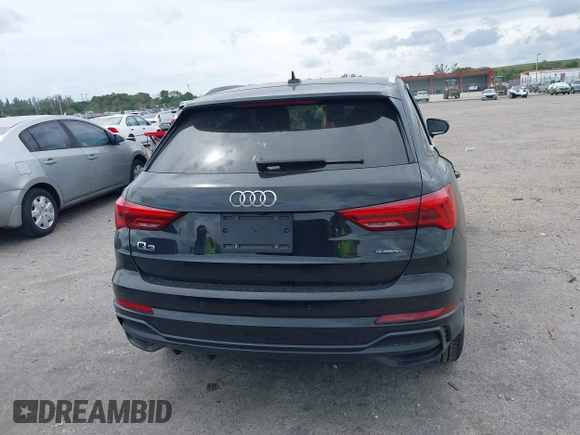 2022 Audi Q3 S line Premium Plus with VIN WA1EECF32N1071447, listed as a IAAI auction lot 41772286 with 86,187 mi miles. Bid and sale history available at carsss.com. Image 16.
