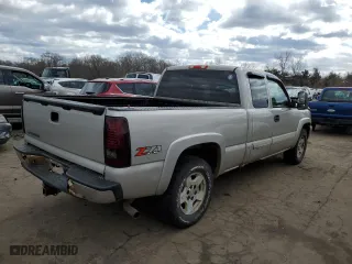 2006 Chevrolet Silverado 1500 LT1 with VIN 1GCEK19B36E139304, listed as a Copart auction lot 48290965 with 250,683 mi miles and Clean Title. Bid and sale history available at carsss.com. Image 3.