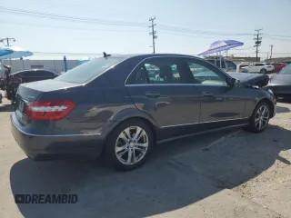 2011 Mercedes-Benz E 350 Luxury z VIN WDDHF8HB5BA348854, wystawiony jako Copart lot #52397265 z przebiegiem 102 908 mil mil oraz Szkoda całkowita • Salvage title. Historia ofert i sprzedaży dostępna na DreamBid. Obrazek 3.