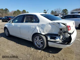 2007 Volkswagen Jetta Sedan Wolfsburg Edition with VIN 3VWEG71K47M181134, listed as a Copart auction lot 45959915 with 245,853 mi miles and Salvage Title. Bid and sale history available at carsss.com. Image 2.