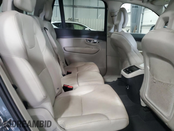 2020 Volvo XC90 Momentum with VIN YV4102PK8L1558214, listed as a Copart auction lot 47214325 with 51,389 mi miles and Salvage Title. Bid and sale history available at carsss.com. Image 12.