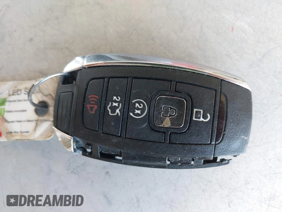 2017 Lincoln MKC Premiere с VIN 5LMCJ1C91HUL49790, выставлен на аукционе IAAI как лот 42422005 с пробегом 99 093 миль миль и . История ставок и продаж доступна на DreamBid. Изображение 11.