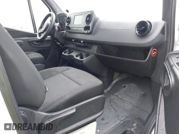 2020 Mercedes-Benz Sprinter Cargo with VIN W1W4ECHY2LT042904, listed as a IAAI auction lot 41567553 with 218,889 mi miles and . Bid and sale history available at carsss.com. Image 5.