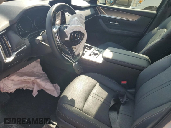 2024 Mazda CX-90 Premium z VIN JM3KKDHD5R1189566, wystawiony jako Copart lot #53689405 z przebiegiem Nie podano mil oraz Szkoda całkowita • Salvage title. Historia ofert i sprzedaży dostępna na DreamBid. Obrazek 7.