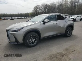 2025 Lexus NX 350 Premium z VIN 2T2GGCEZ7SC070344, wystawiony jako Copart lot #52892975 z przebiegiem 7 781 mil mil oraz Szkoda całkowita • Salvage title. Historia ofert i sprzedaży dostępna na DreamBid. Obrazek 1.