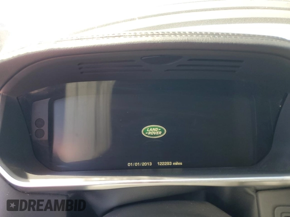 2014 Land Rover Range Rover HSE with VIN SALGS2WF8EA180385, listed as a Copart auction lot 46715155 with 122,293 mi miles and Clean Title. Bid and sale history available at DreamBid. Image 9.