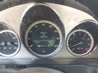 2009 Mercedes-Benz C 300 Sport z VIN WDDGF54X09F231689, wystawiony jako IAAI lot #42291790 z przebiegiem 143 573 mil mil oraz . Historia ofert i sprzedaży dostępna na DreamBid. Obrazek 7.