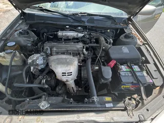 2000 Toyota Camry CE z VIN 4T1BG22K0YU002152, wystawiony jako Copart lot #58250485 z przebiegiem 366 513 mil mil oraz Czysty tytuł • Clean title. Historia ofert i sprzedaży dostępna na DreamBid. Obrazek 7.
