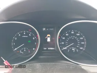 2018 Hyundai Santa Fe 2.4L z VIN 5XYZUDLB1JG543837, wystawiony jako IAAI lot #42235471 z przebiegiem 157 909 mil mil oraz . Historia ofert i sprzedaży dostępna na DreamBid. Obrazek 7.