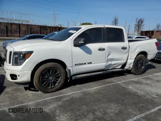 2018 Nissan Titan SV with VIN 1N6AA1E68JN533364, listed as a Copart auction lot 45321685 with 75,314 mi miles and Salvage Title. Bid and sale history available at carsss.com. Image 1.