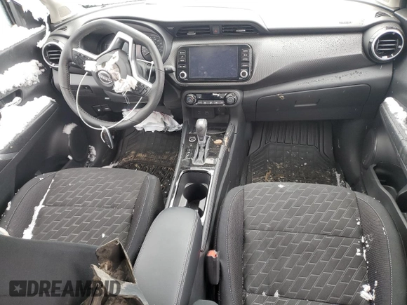 2025 Nissan Kicks SV с VIN 3N1CP5CV4SL472689, выставлен на аукционе Copart как лот 52130535 с пробегом 966 миль миль и Списание • Salvage title. История ставок и продаж доступна на DreamBid. Изображение 8.