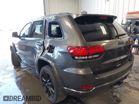 2020 Jeep Grand Cherokee Laredo z VIN 1C4RJFAG9LC325526, wystawiony jako IAAI lot #42609824 z przebiegiem 44 457 mil mil oraz . Historia ofert i sprzedaży dostępna na DreamBid. Obrazek 3.