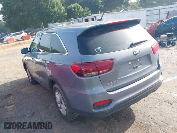 2020 Kia Sorento L with VIN 5XYPG4A33LG701186, listed as a IAAI auction lot 39941893 with 190,765 mi miles. Bid and sale history available at carsss.com. Image 3.