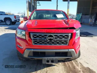 2022 Nissan Frontier Pro-4X z VIN 1N6ED1EK4NN607780, wystawiony jako IAAI lot #41887336 z przebiegiem 43 684 mil mil oraz . Historia ofert i sprzedaży dostępna na DreamBid. Obrazek 13.