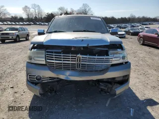 2008 Lincoln Navigator with VIN 5LMFU28598LJ04841, listed as a Copart auction lot 50329485 with 232,481 mi miles and Clean title. Bid and sale history available at DreamBid. Image 5.