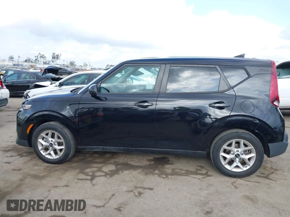 2021 Kia Soul S with VIN KNDJ23AU7M7126130, listed as a IAAI auction lot 42118112 with 21,773 mi miles and . Bid and sale history available at DreamBid. Image 14.