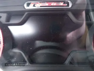 2019 Ram 1500 Rebel z VIN 1C6SRFLT6KN599362, wystawiony jako IAAI lot #41560018 z przebiegiem Nie podano mil oraz . Historia ofert i sprzedaży dostępna na DreamBid. Obrazek 7.