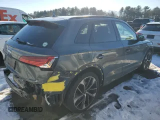 2021 Audi SQ5 Premium Plus with VIN WA1B4AFY8M2053906, listed as a Copart auction lot 88301095 with 60,036 mi miles and Salvage Title. Bid and sale history available at carsss.com. Image 3.