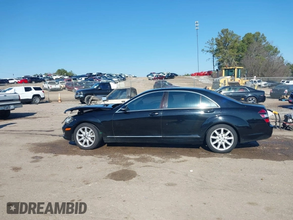 2007 Mercedes-Benz S 550 z VIN WDDNG71X97A055370, wystawiony jako IAAI lot #41163602 z przebiegiem 186 797 mil mil oraz . Historia ofert i sprzedaży dostępna na DreamBid. Obrazek 15.