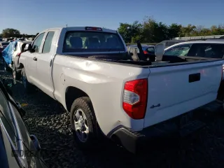 2015 Toyota Tundra 4WD Truck SR with VIN 5TFUM5F1XFX063304, listed as a Copart auction lot 73468794 with 204,823 mi miles and Clean Title. Bid and sale history available at carsss.com. Image 2.