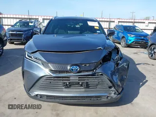 2022 Toyota Venza LE with VIN JTEAAAAH1NJ117577, listed as a IAAI auction lot 41803675 with 34,562 mi miles. Bid and sale history available at carsss.com. Image 13.