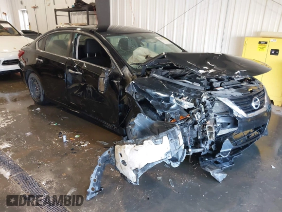 2018 Nissan Altima 2.5 SR with VIN 1N4AL3AP5JC185905, listed as a IAAI auction lot 41899469 with 56,927 mi miles. Bid and sale history available at carsss.com. Image 1.